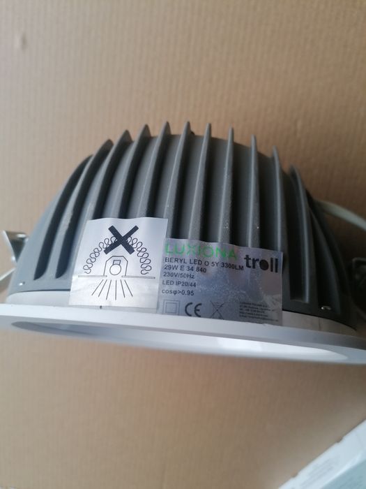Lampy led sufitowe wpuszczane i ewakuacyjne