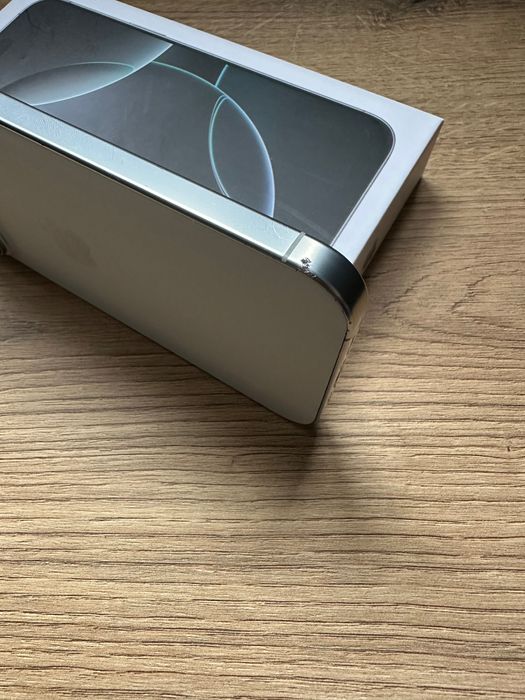 iPhone 16 Pro Max 256gb White Titanium