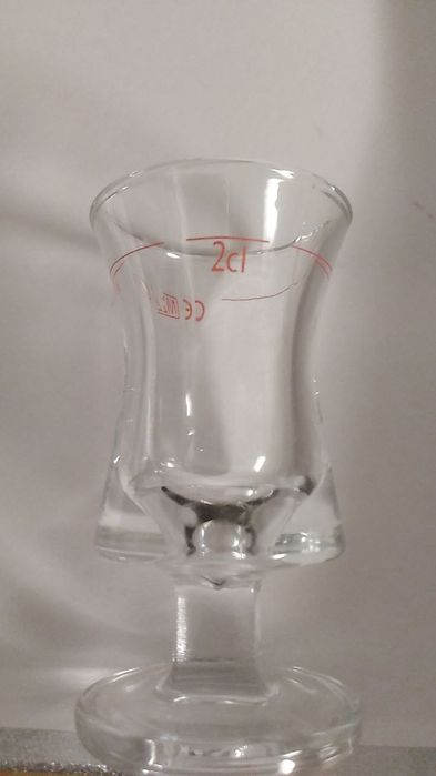 Продаж рюмок оригінальних