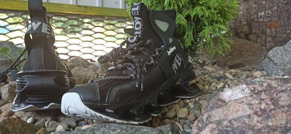 Спортивні кросівки, велокросівки, взуття для бігу та їзди на велосипед