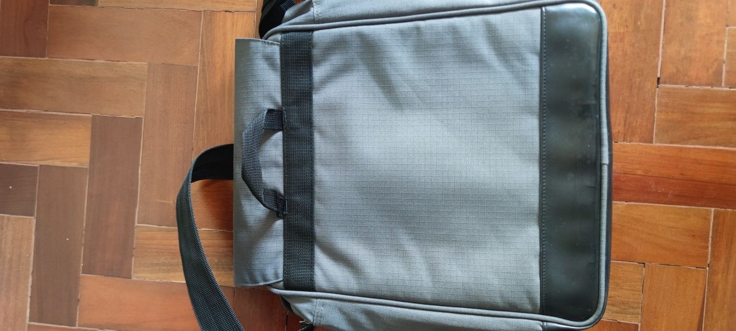 Mochila tiracolo para portátil Tech Air