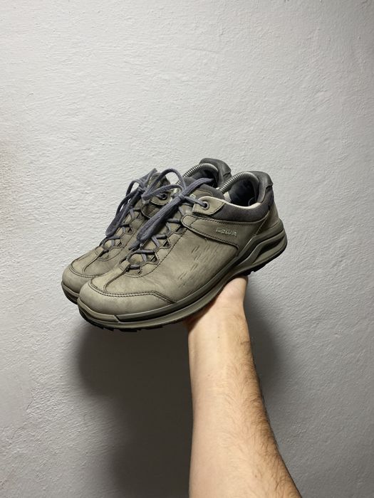 Трекінгові кросівки Lowa Gore-tex