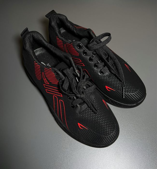 Кросівки 39 розмір