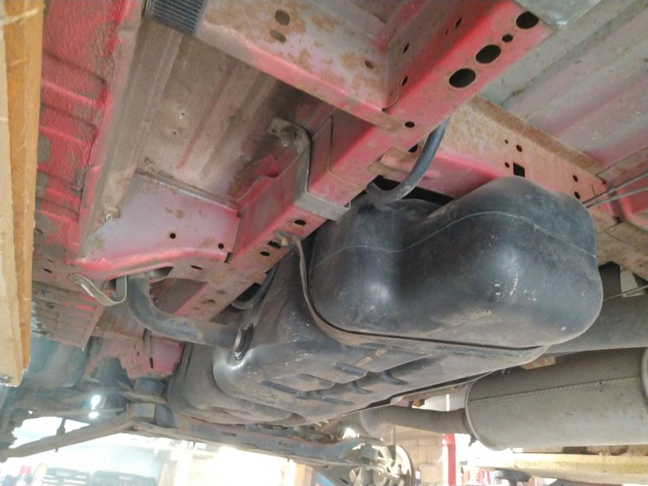 Konserwacja podwozia pojazdu, piaskowanie