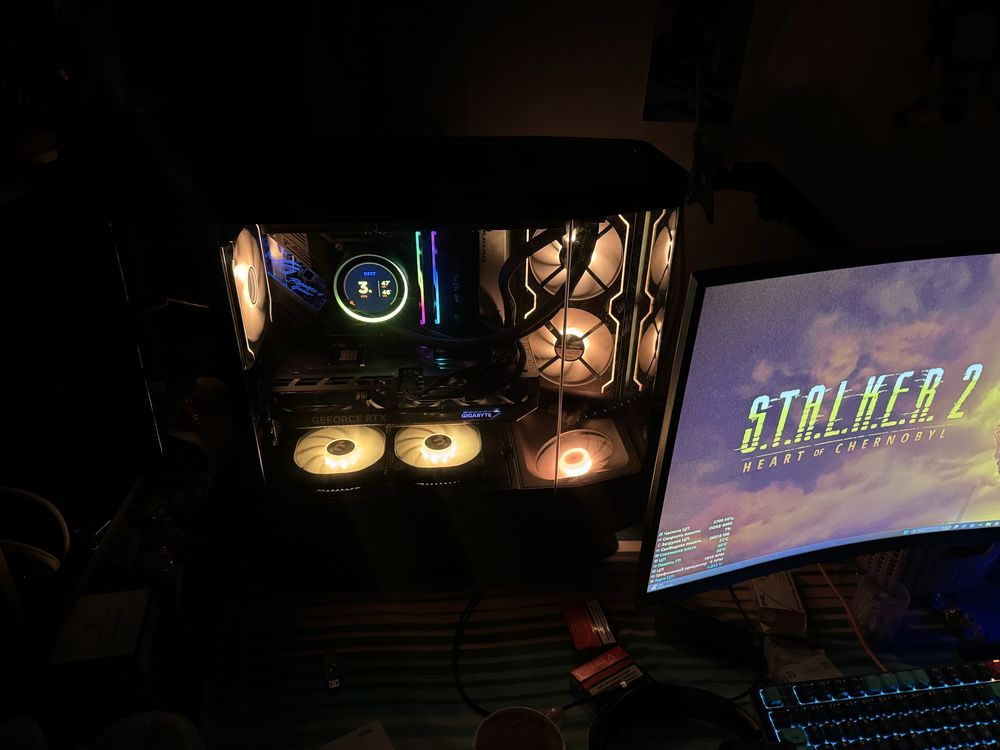 I9-14900 KF - RTX 5070TI 16 GB -32GB DDR5 6400 - 5 TB SSD