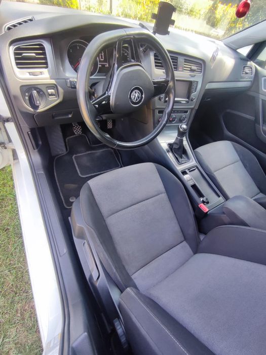 Volkswagen Golf VII
