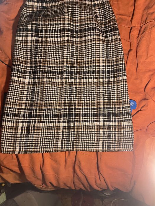 Śliczna spódnica w kratę XL