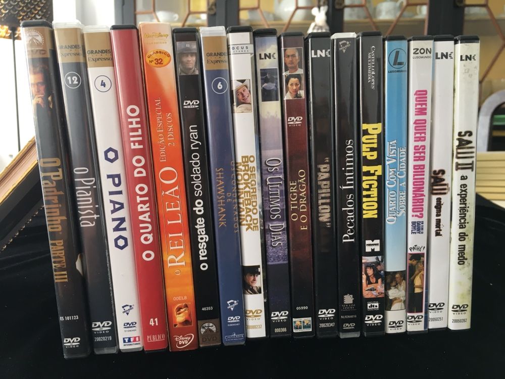 DVDs originais de grandes filmes e séries, novos e como novos