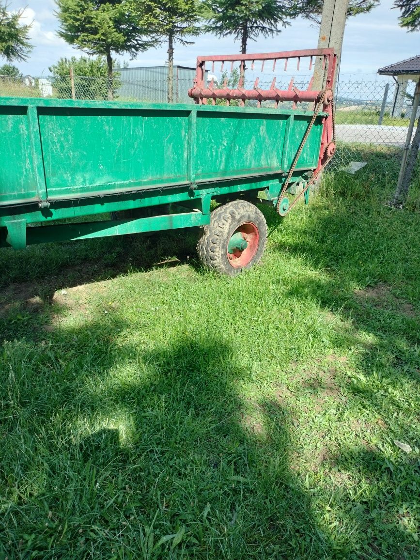 Sprzedam Jaowki oddo dalszego chow oraz sprzęt rolniczy