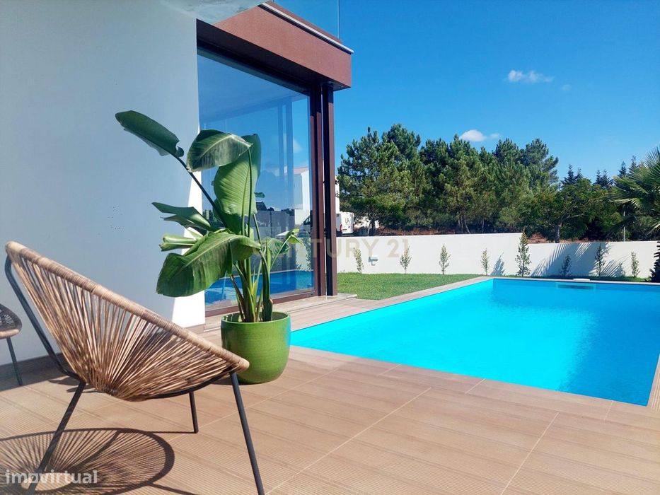Moradia Nova 3 Suites Piscina E Jardim A 10 Minutos Santa Cruz