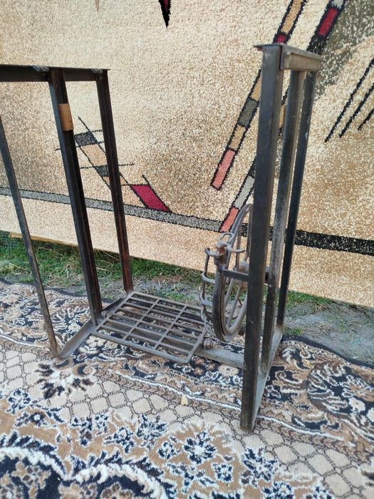 Podstawa maszyny do szycia