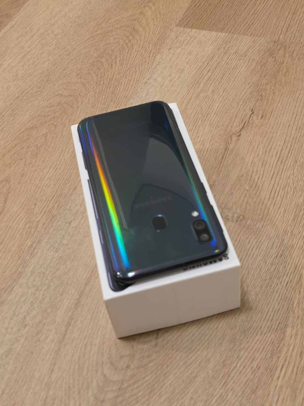 Samsung Galaxy A40 64GB com caixa original