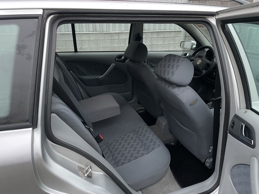 Skoda Octavia 1 , 1.6 MPi,Klasyk, Bezwypadkowy, Maly Przebieg, Klima