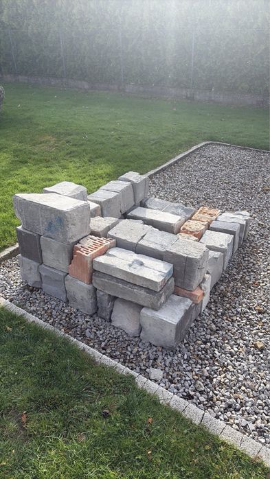 Oddam gruz i pustaki