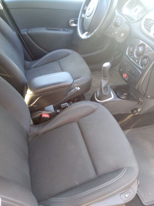 Renault klio 3      (2011р.)