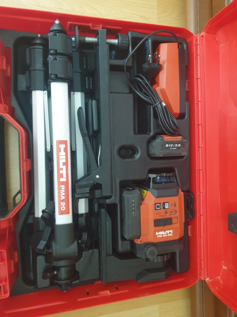 Hilti laser PM 30 trzyliniowy zielony full zestaw