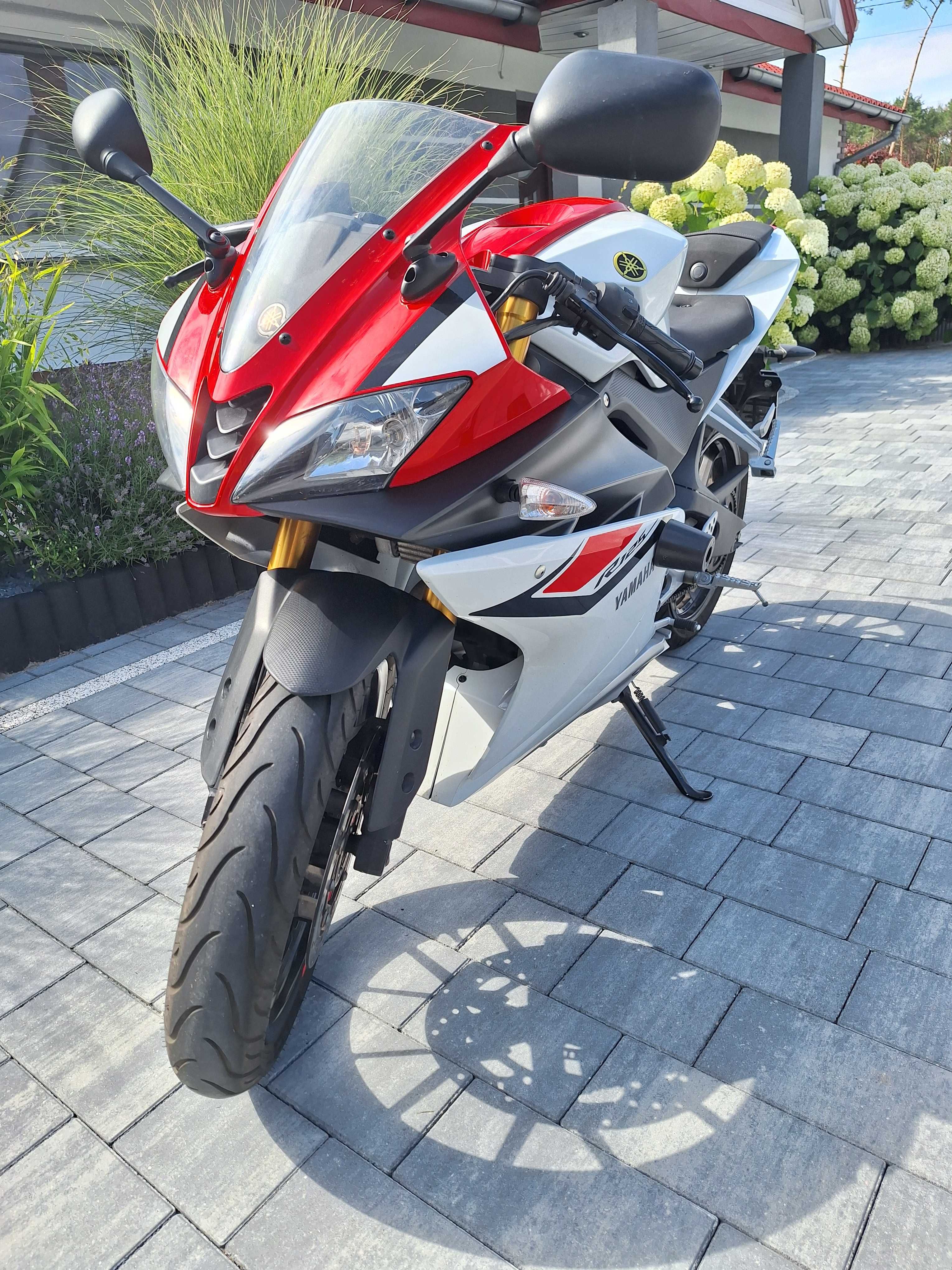 Motor Yamaha YZF R125