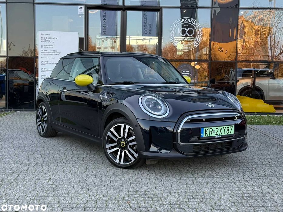 MINI Cooper SE Classic Trim (FULL)