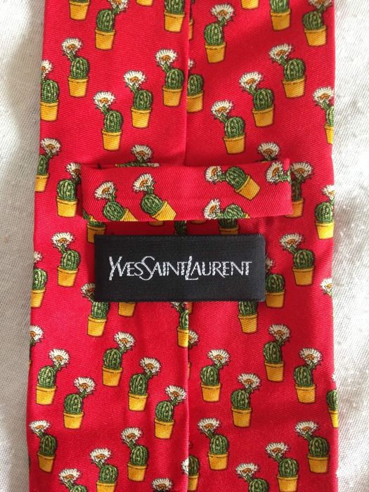 Gravata Yves Saint Laurent