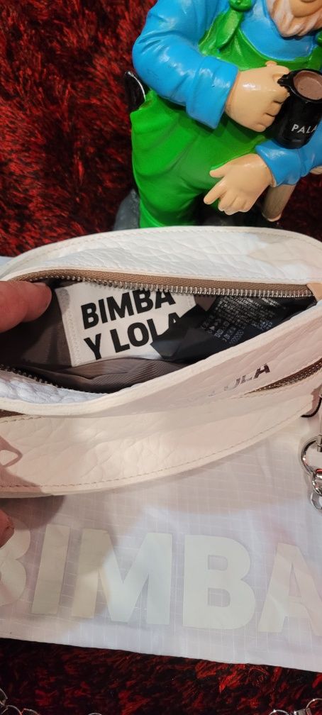 Clutch BIMBA Y LOLA.  150 euros