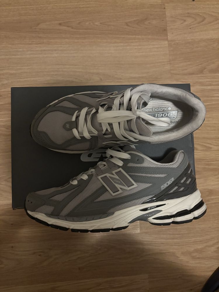 New balance 1906r