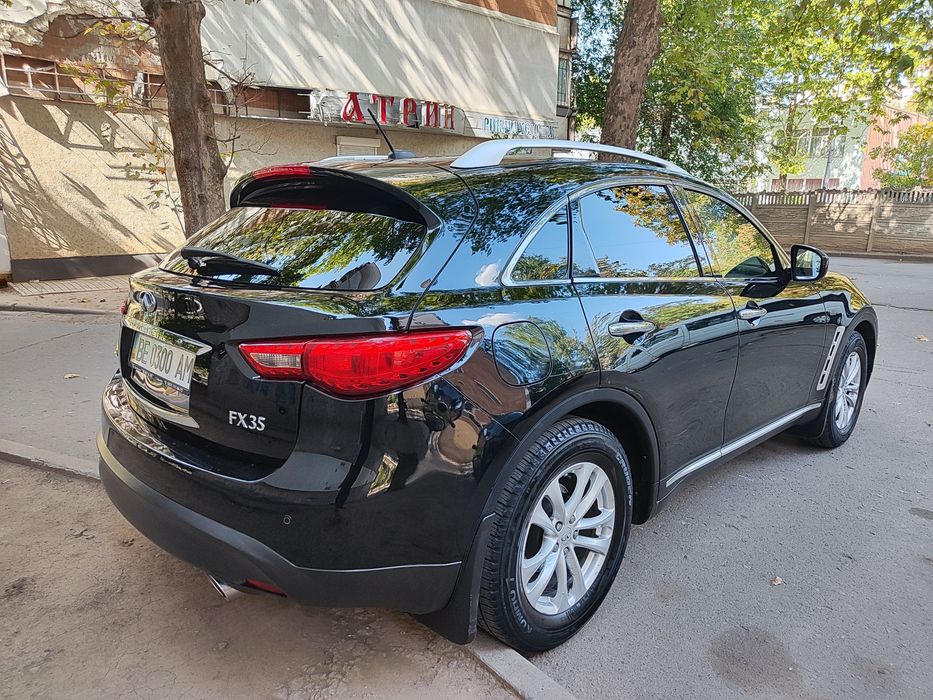 Продам infiniti FX35 66000 пробега родного