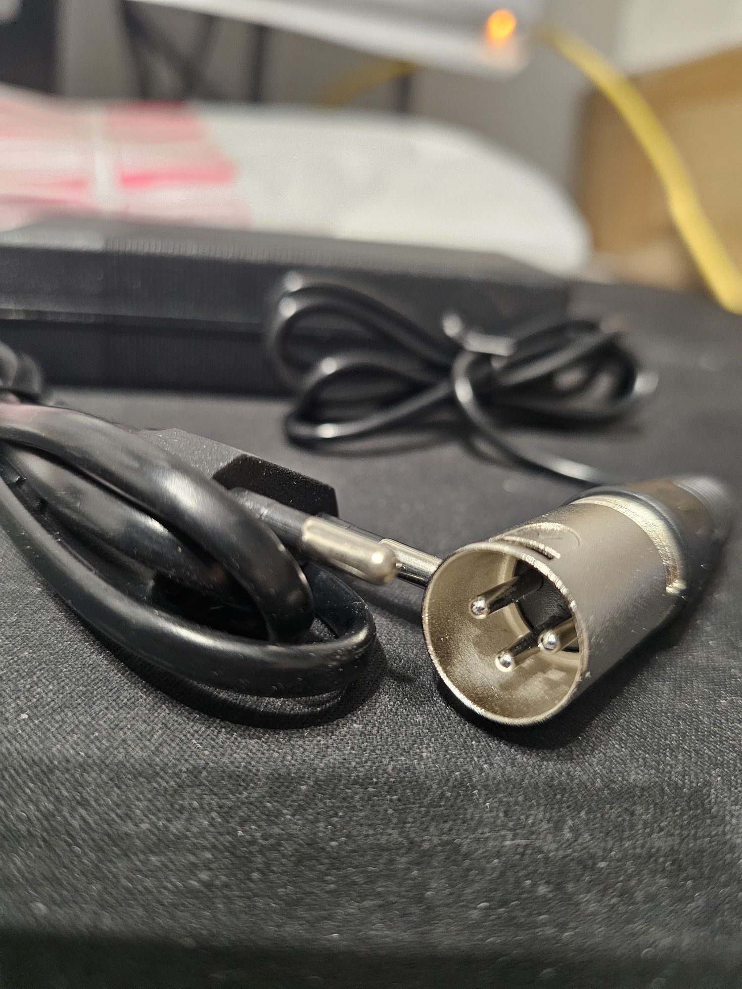 Ładowarka do hulajnogi roweru elektrycznego 42v(36v)  3pin  2.1/5.5mm