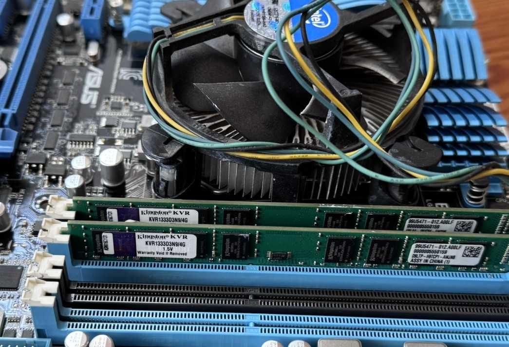 Материнка, процесор Intel(R) Core(TM) i7-2600K, пам'ять