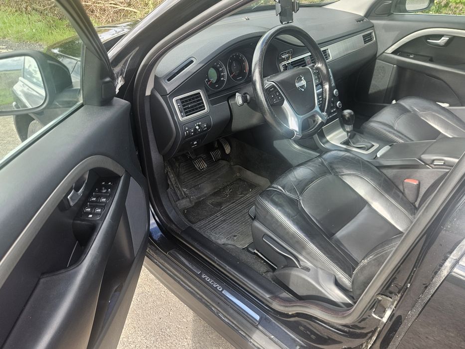 Piękne Volvo V70 z małym przebiegiem