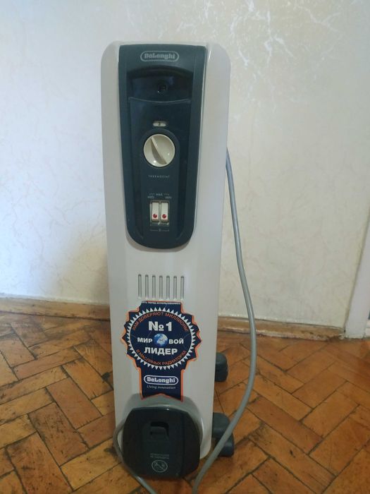 Обігрівач масляний delonghi