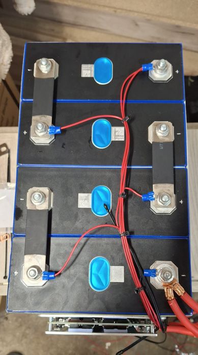 Акамулятор для інверторов і перетворювачів 12в до 48в