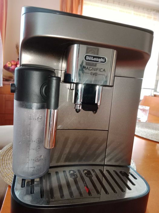 Ekspres De'Longhi Magnifica Evo ECAM290.81TB