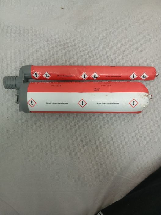 Клейовий хімічний анкер Hilti