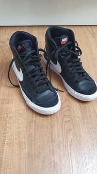 Nike blazer mid 77