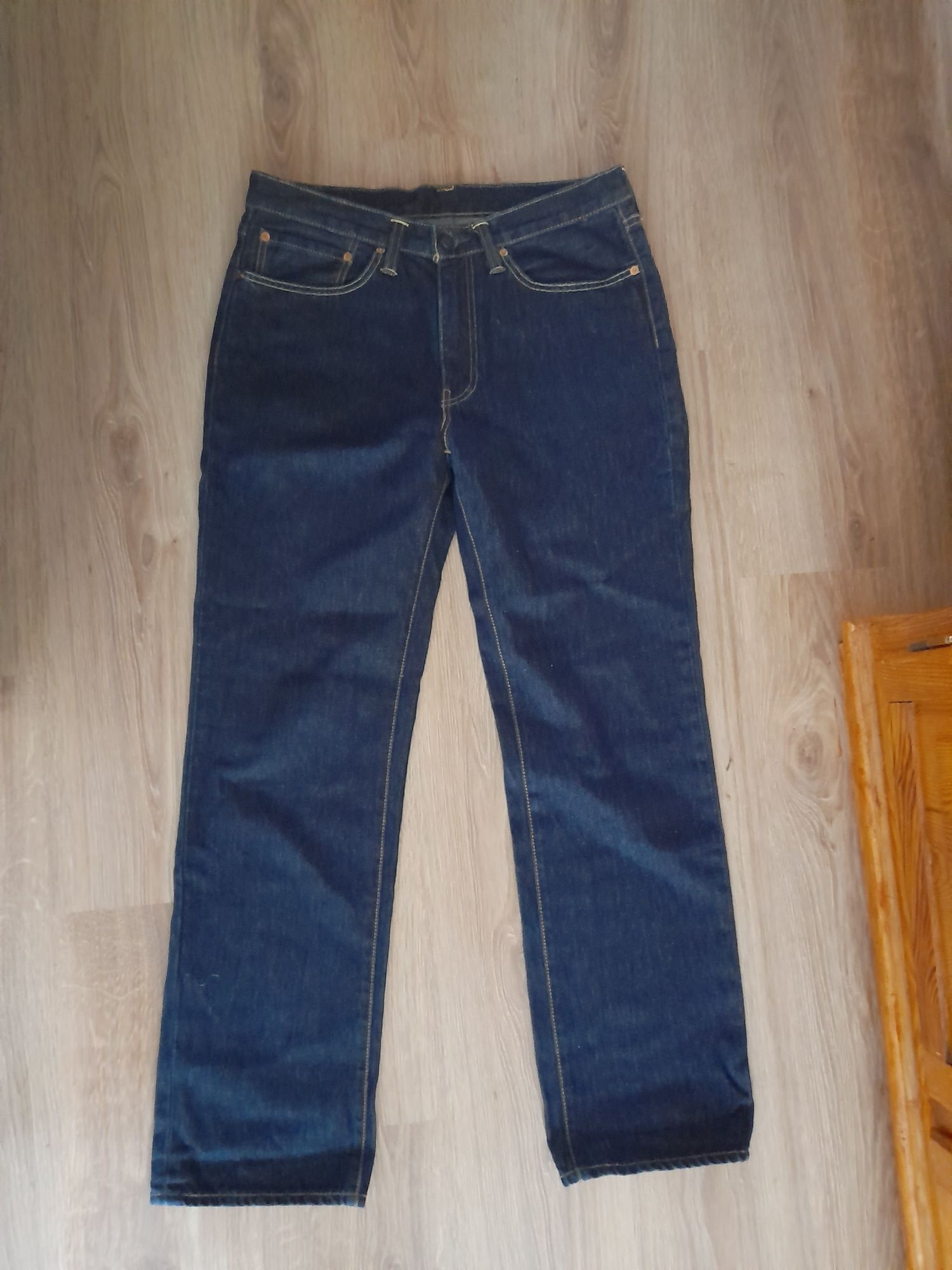 Levi Strauss 514 spodnie jeans W34 L32