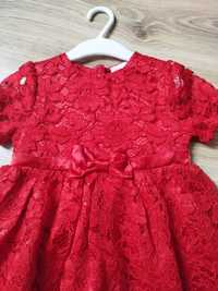 Czerwona koronkowa sukienka 98