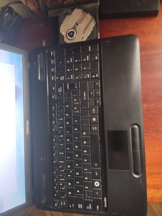 Ноутбук Toshiba C 650 D робочій 1500г