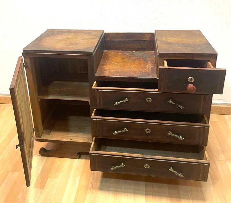 Pechichê antigo, movel ou armario