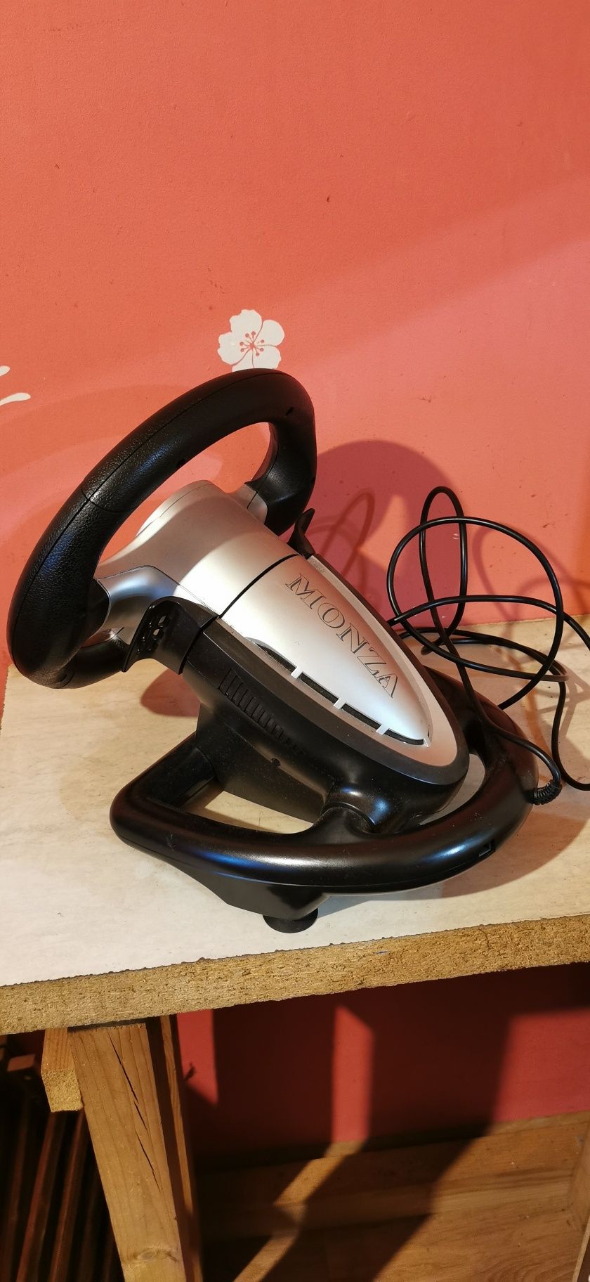 Kierownica Apollo z pedałami