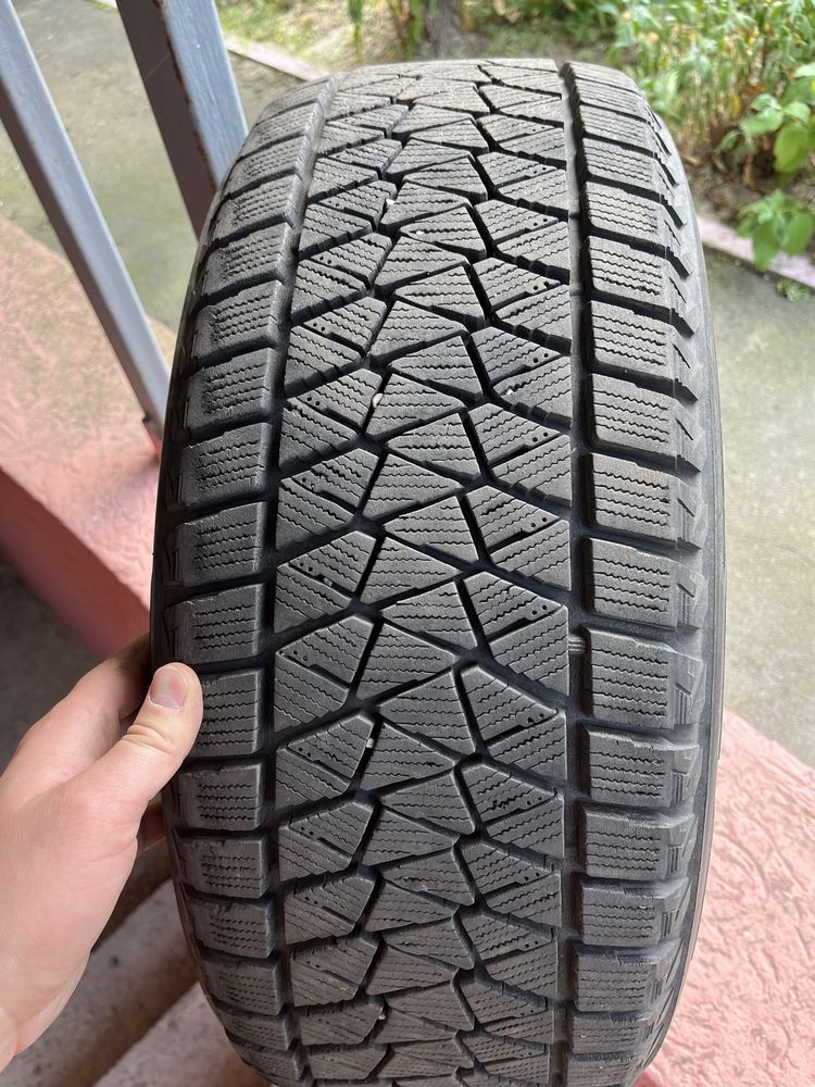 bridgestone blizzak 225 55r17