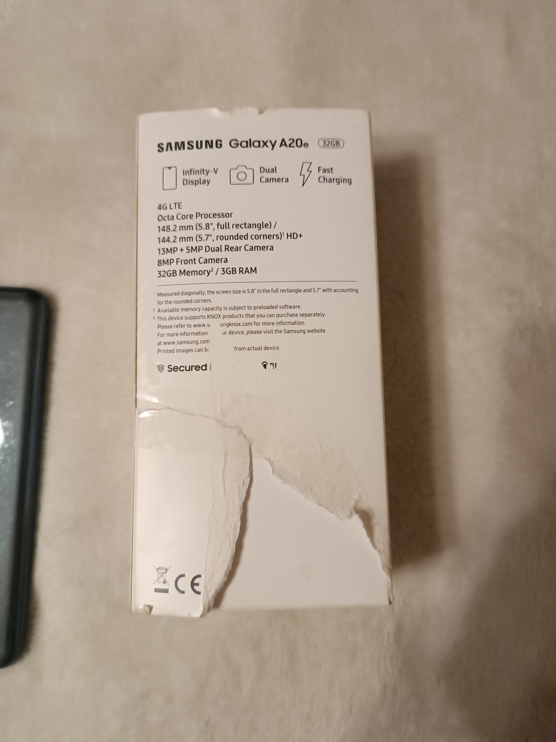 Samsung Galaxy A20e 3/32 KOMPLET