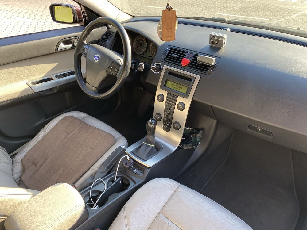 Продам Volvo v50 1.6 D