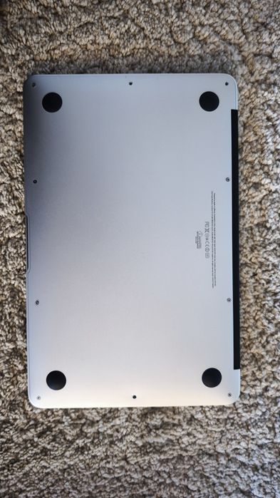 MacBook Air 11" (Mid 2012) – Core i5 1.7 GHz, 4 GB RAM, macOS Catalina64354259497474124