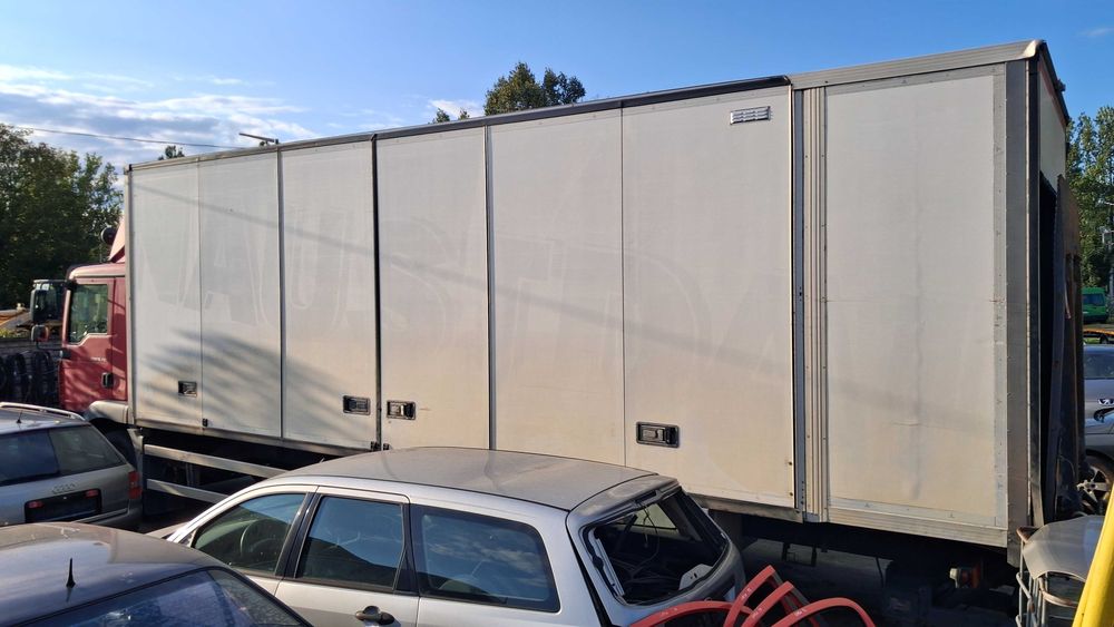 Zabudowa kontener otwierany bok MAN MERCEDES RENAULT 8.5x2.75x2.55