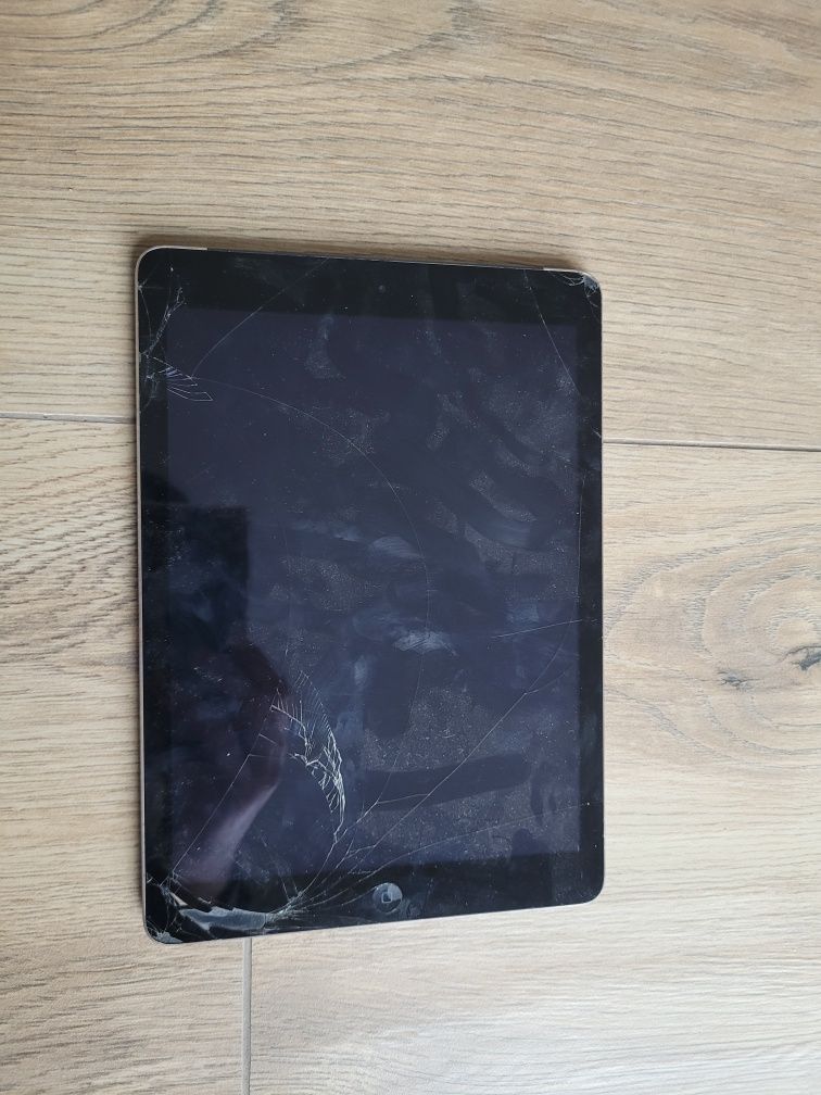 Apple Ipad air A1475