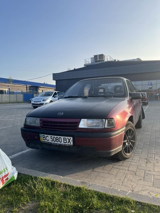 Розбираю Опель Vectra 2л газ Бензин