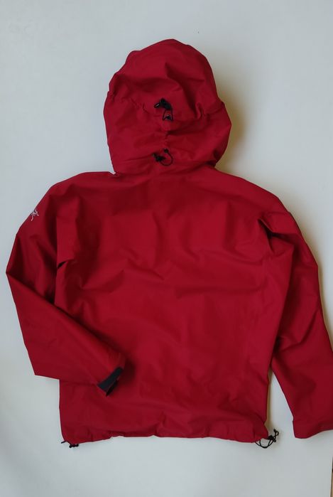 Arcteryx cmh heli-skiing recco