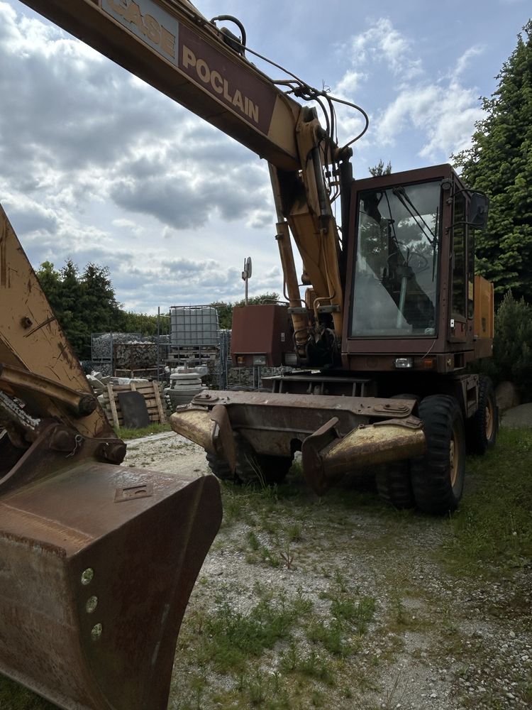 Koparka CASE 888 POCLAIN 6T-590