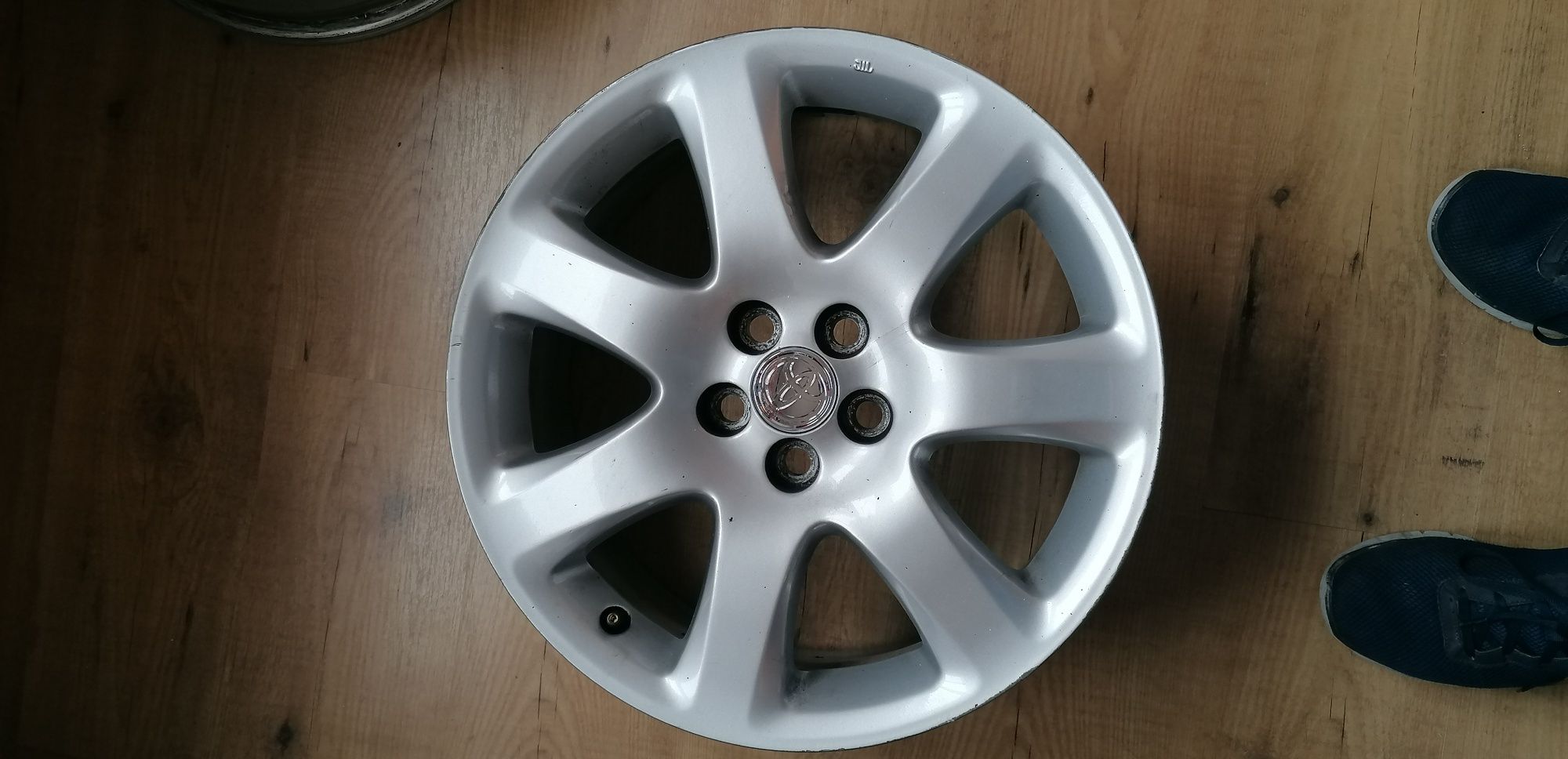 Jantes Liga Leve 17" Toyota Avensis t25