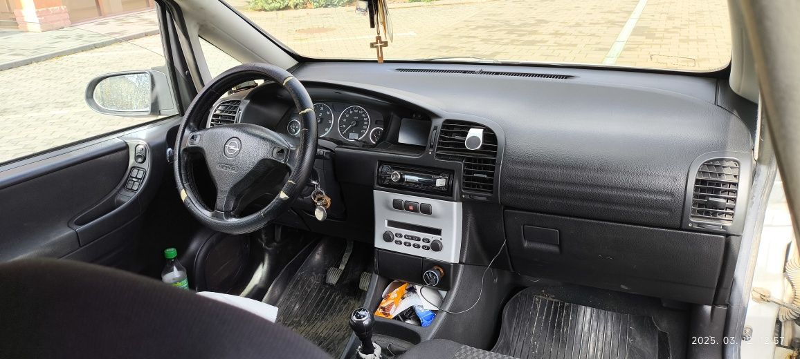 Opel Zafira 2,0 DTI 2003 7 мест